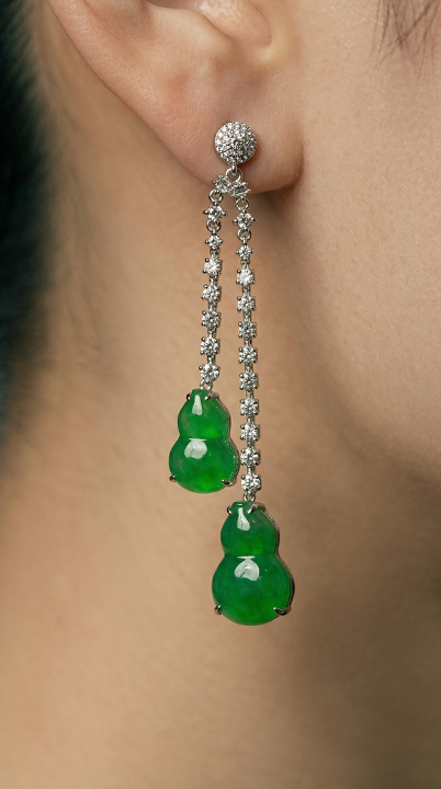 【满绿福禄】Imperial Green Jadeite hulu (Gourd) Diamond Drop Earrings
