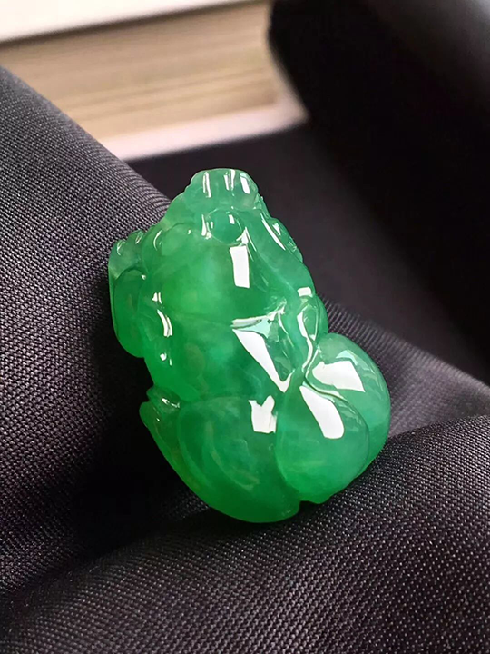 【招財貔貅】High-Ice Yang Green Jadeite Pi Xiu